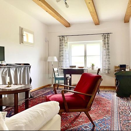 Historischer Pfarrhof Niederleierndorf Langquaid Bagian luar foto
